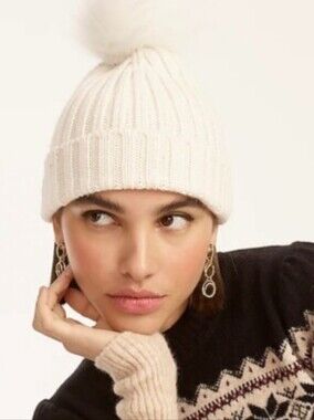 American Eagle Cream Knit Pom Pom Beanie